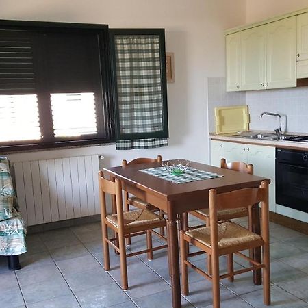 Gionny-C Apartman Budoni Kültér fotó